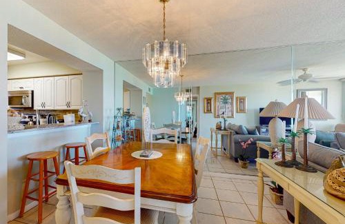 St. Petersburg Apartment | Boca Ciega Bay Resort #114