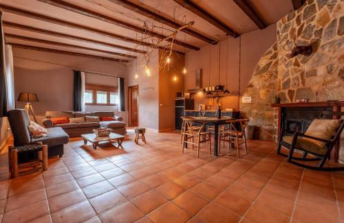 Fuentealbilla House | Bodega Andrés Iniesta con visita y cata