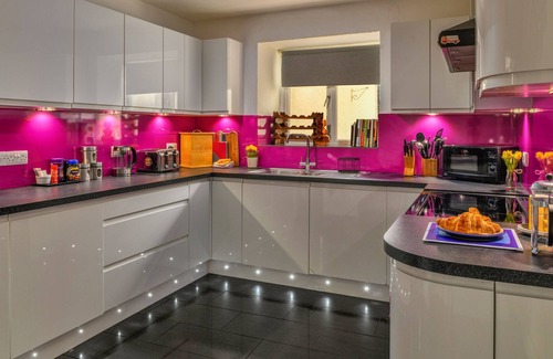 Cwmtirmynach House | Bodlawen Holiday House - Edge of Snowdonia by Interhome