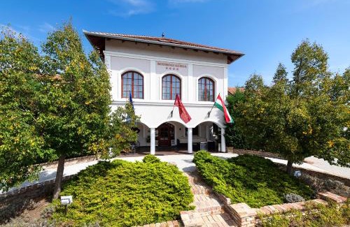 Inarcs Hotel | Bodrogi Kúria Wellness Hotel