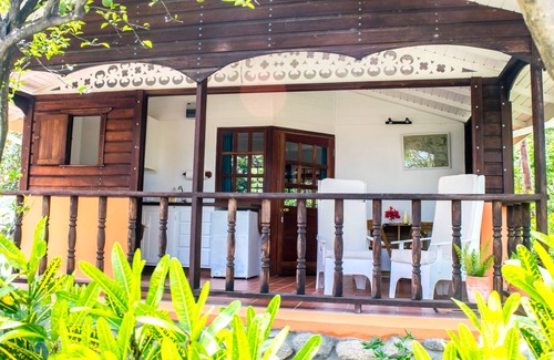 Hillsborough Cottage | Bogles Round House