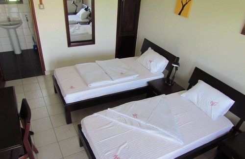 Jinja Hotel | Bohemia Resort