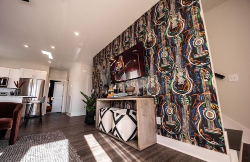 Whitebridge House | Bohemian Binary 232 & 234-2 Homes-Mins to Midtown