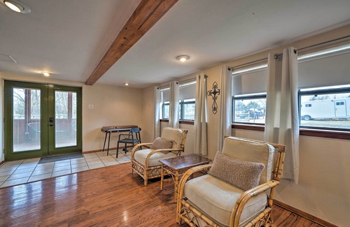 Stillwater Cottage | Bohemian Home w/Screened Porch, 3 Mi to Lake!