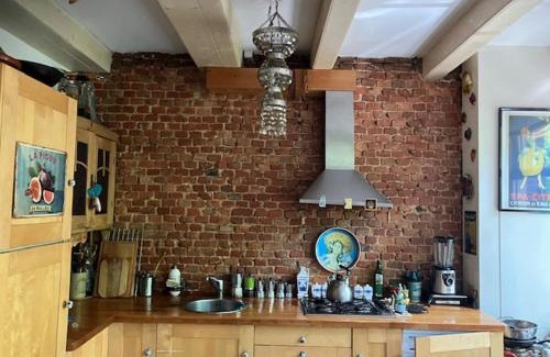 De Pijp Bed & Breakfast | Bohemian loft