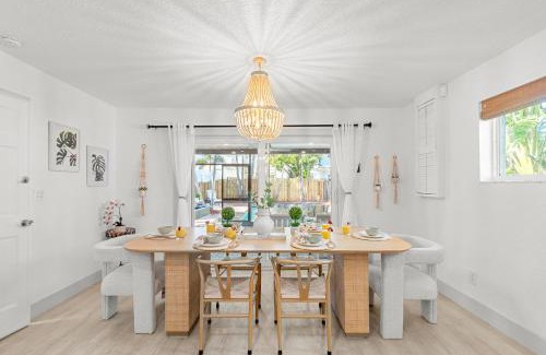 Old Northwood Historic District House | Boho 3br Escape Heated Pool & Outdoor Games