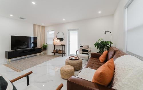 Croissant Park House | BOHO Elegance in the FLL city!