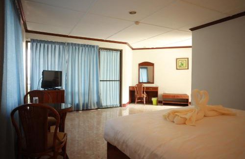 Mayacabac Hotel | Bohol Plaza Mountain Resort and Restaurant