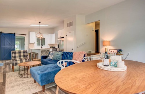 Wahpeton House | Boji Waterfront Retreat - Millers Bay Canals