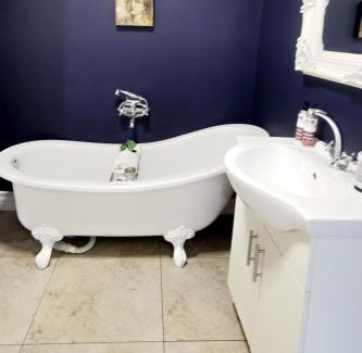 Emalahleni House | Bokmakierie Gastehuis Emalahleni Pty Ltd