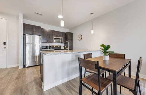 St. Peters Apartment | Bold 2415 I Stunning One Bedroom Modern Suite