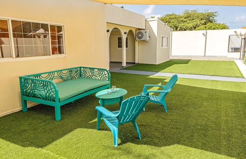 Ponton Apartment | Bon Bini - 2 bedroom APT close to Eagle Beach!