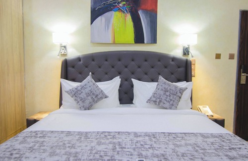 Orozo Hotel | BON Hotel Asokoro Residence provides accommodation and other amenities.