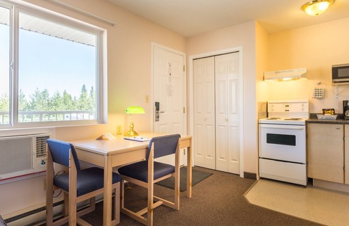 Prince George Hotel | Bon Voyage Inn