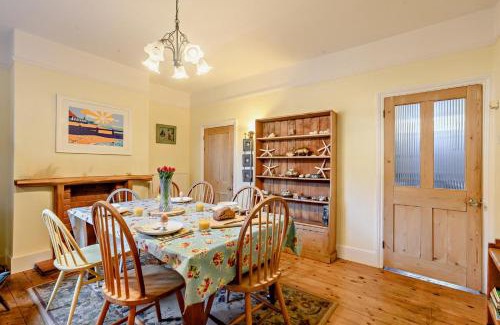 Overstrand House | Bond Cottage