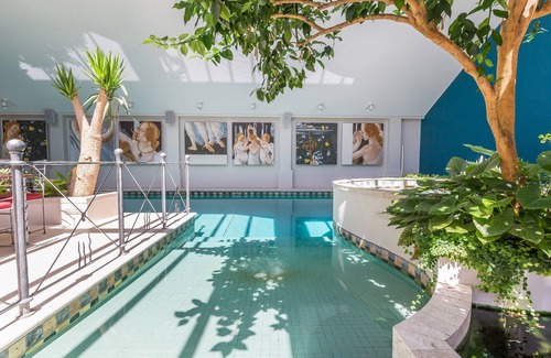 Christchurch House | Bond Estate - Luxury Accommodation Christchurch