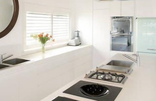 North Bondi Apartment | BONDI BEACH PENTHOUSE - absolute waterfront location!