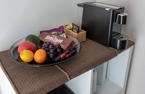 North Bondi Apartment | Bondi Relaxation Retreat, The Cute Place To Put Up Your Feet