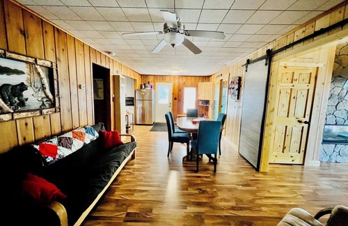 Luck Cabin | Bone Lake Cabin Retreat