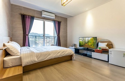 Bonghwa House | Bonghwa Chunyangmok Hostel