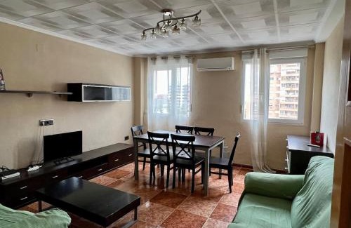 L'Illa Perduda Apartment | Bonito y grande apartamento cerca de la playa