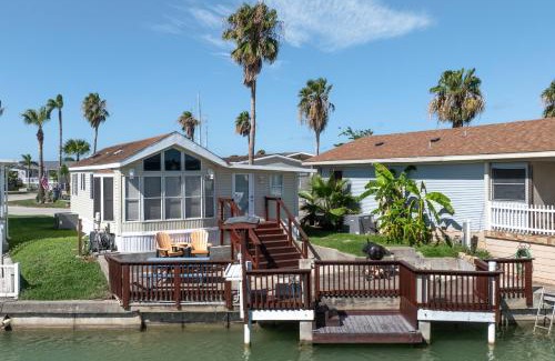 Port Isabel Resort | Bonnet Sea Cottage on the water- LIV Resort