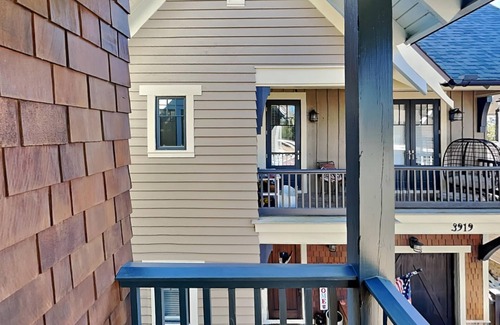Upper Grand Lagoon House | Bonnie Bungalow