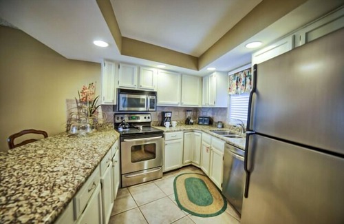 Sandestin Condo | Book 3 Nights & Get 4th Free*Walk Out To Beach*Tram Included*Beach & Pool Access