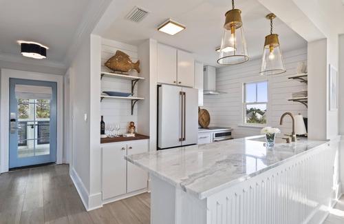 Watercolor Condo | Book a Fall Getaway Today! 30A Beaches! Club Amenities! 2 Adult Bikes!