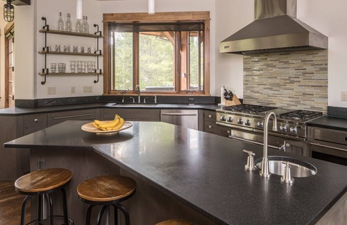 Spanish Peaks House | Book a Summer Getaway! Modern Mountain Home, Deck and Outdoor Fireplace, Near Ousel Falls Park!