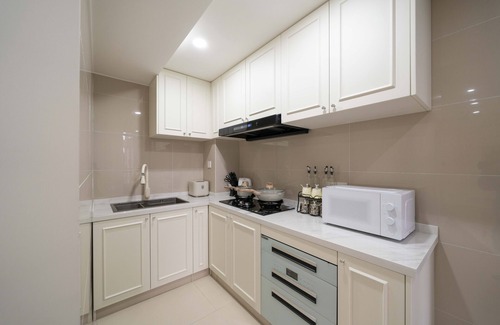 Downtown Shanghai Bed & Breakfast | Book and Bed - Shanghai