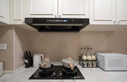 Downtown Shanghai Bed & Breakfast | Book and Bed - Shanghai