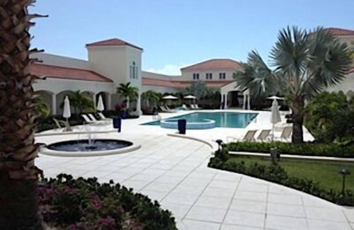 Leeward Settlement Condo | BOOK NOW! August 1 - October 31 15% Off Stays of 3 Nights or More!
