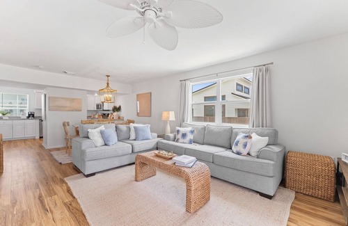 Cape San Blas House | Book Now for Fall Stays! Pet-Friendly Beachfront Condo! Gulf Views!