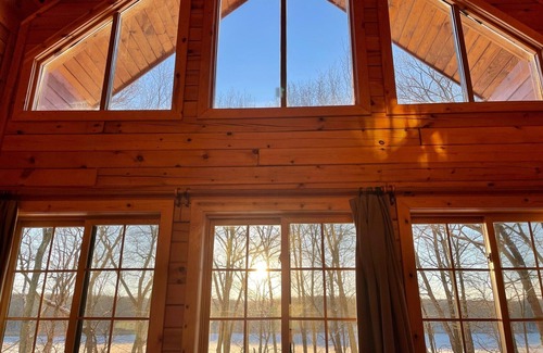 Long Prairie Cabin | Book now for spectacular fall foliage! Great location for fall family photos!