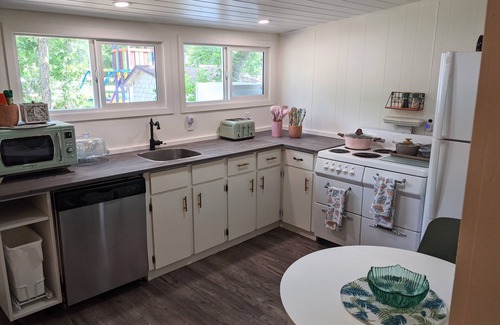 Winnipeg Beach Cabin | Book now! Space is limited!