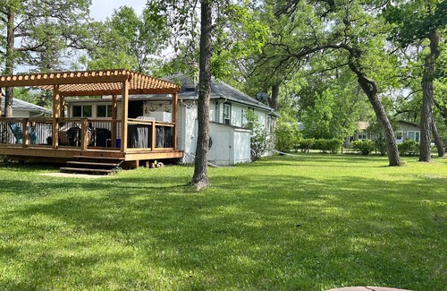 Winnipeg Beach Cabin | Book now! Space is limited!