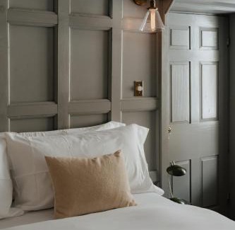Hobart House | Book Village Inn - Entire Hotel