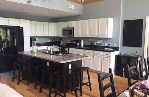 La Follette House | Booking for 2026-6 Br/5.5 baths ~ Open Floor Plan ~Brand New Covered Dock!