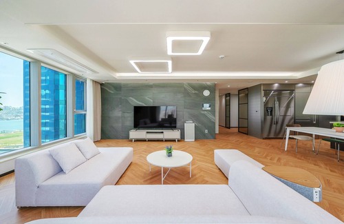 Choryang Apartment | BOOKING THE BAY