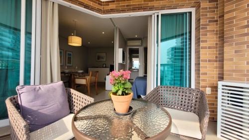 Pompeia Apartment | BookSantos - Estanconfor 2110 - Premium com Vista para o Mar