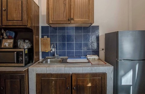 Dangriga House | Borapami Estates, Hope Creek Coconut Hideaway