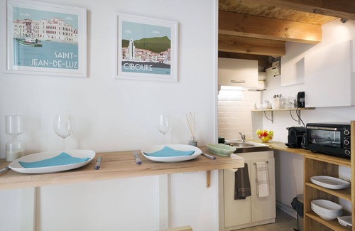Le Bouscat Apartment | BORDEAUX - Studio with mezzanine - Terrace - Jacuzzi - Parking