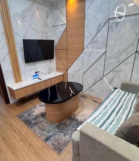 Balikpapan Apartment | Borneo Bay - 1BR lt 23 view laut dan kolam renang