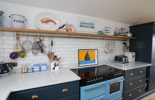 Rhoscolyn Cottage | BORTH ARIAN, pet friendly, country holiday cottage in Rhoscolyn