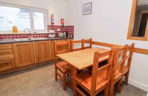 Fairbourne House | BORTHWEN, pet friendly, country holiday cottage in Barmouth