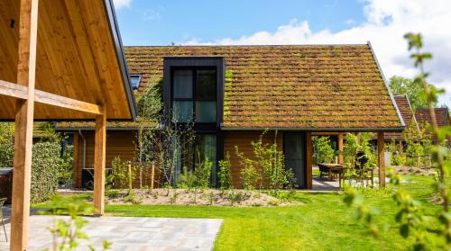 Wekerom House | Bos Villa met Hottub & Sauna | 6 personen