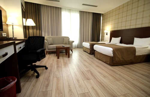 Sincan Hotel | Boss Otel