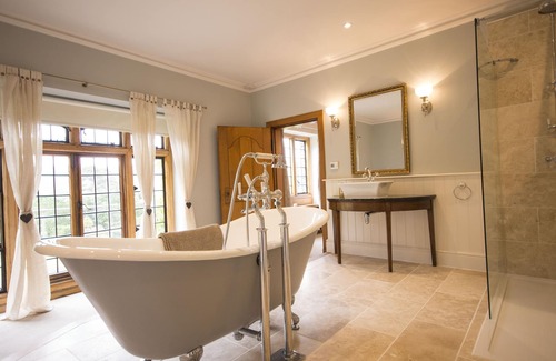 Bossington Bed & Breakfast | Bossington Hall