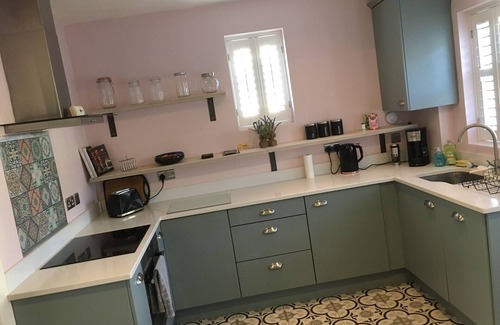 Boston Spa Cottage | Boston Spa Village Centre